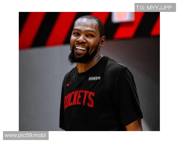 杜兰特的小号争议：社交媒体如何重塑NBA明星的公共形象