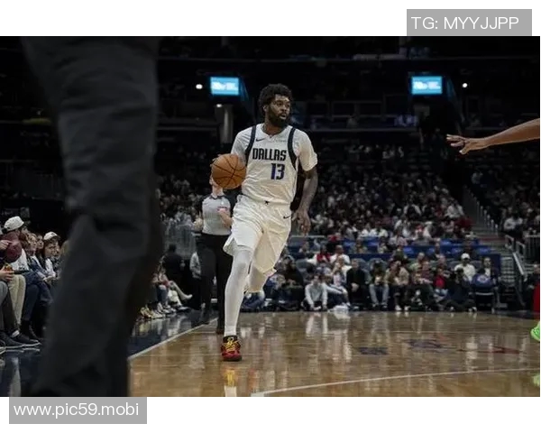 马绍尔半场轰下23分，连续单节个人得分上双